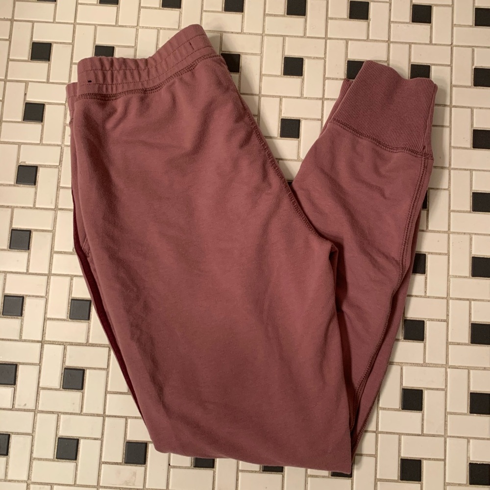 blush pink abercrombie joggers